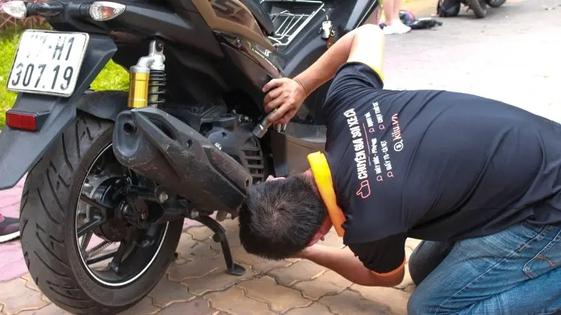 Kiểm tra máy móc và động cơ