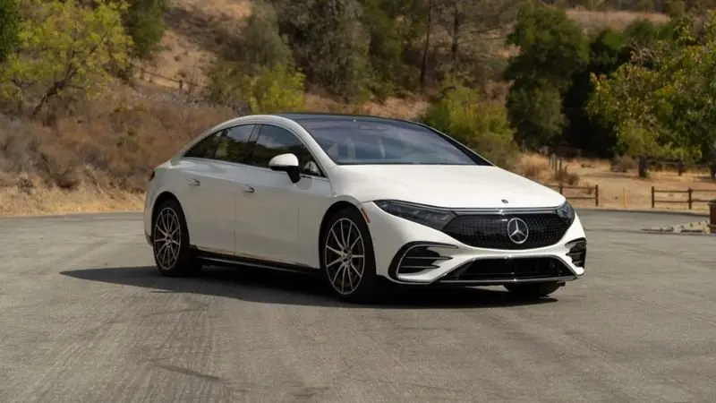 Mercedes-Benz EQS từ mọi góc độ 25