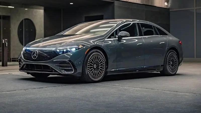 Mercedes-Benz EQS từ mọi góc độ 26