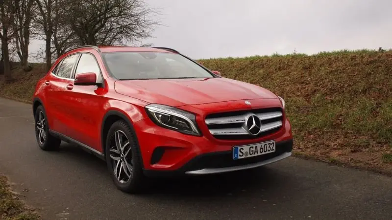 Ảnh xe Mercedes-Benz GLA 200 mới nhất 7