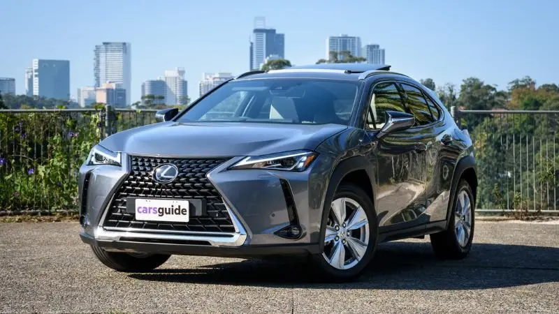 Ngoại thất Lexus UX200 sang trọng - Ảnh 2 Ngoại thất Lexus UX200 sang trọng - Ảnh 2