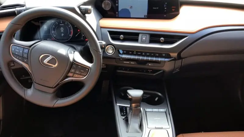 Nội thất xe Lexus UX200 - Ảnh 10 Nội thất xe Lexus UX200 - Ảnh 10