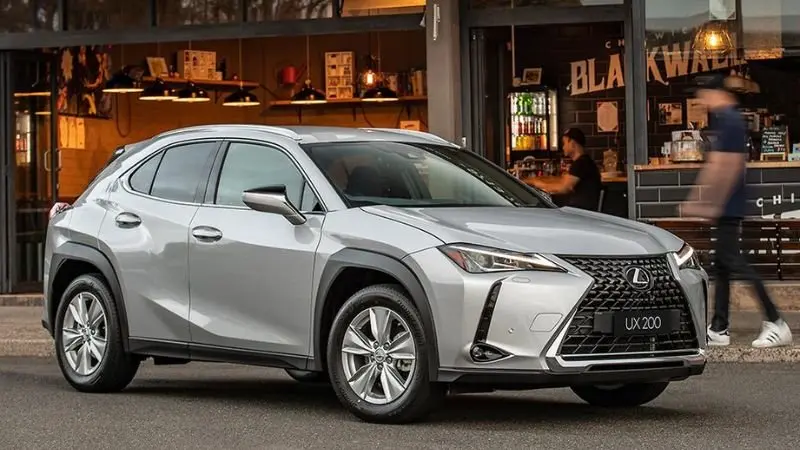 Ngoại thất Lexus UX200 sang trọng - Ảnh 8 Ngoại thất Lexus UX200 sang trọng - Ảnh 8