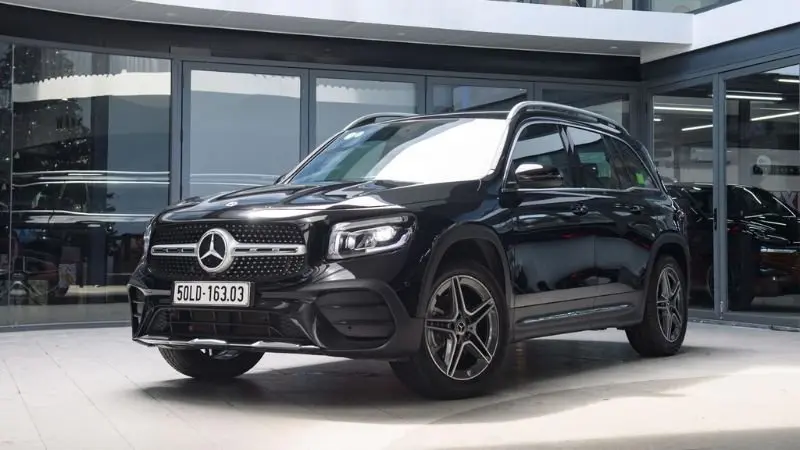 Ảnh xe Mercedes GLB 200 từ mọi góc nhìn 13