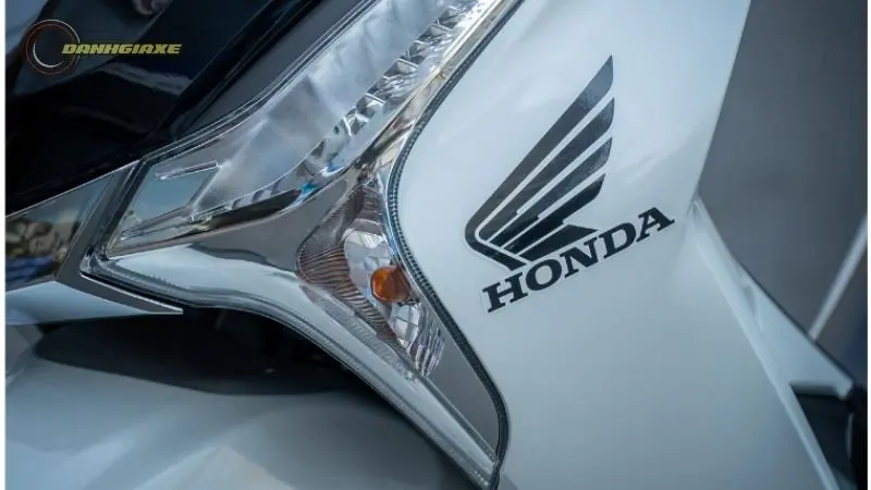 Honda Future 125 FI 11