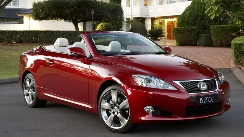 Phiên bản Lexus IS250C - Ảnh 1