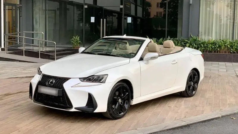Phiên bản Lexus IS250C - Ảnh 2