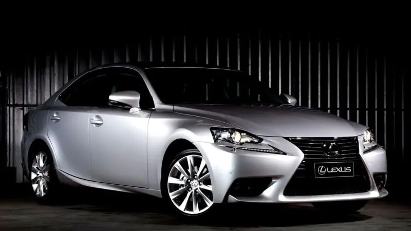 Phiên bản Lexus IS250 Sedan - Ảnh 8