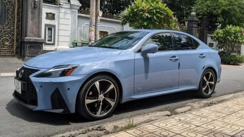 Phiên bản Lexus IS250 Sedan - Ảnh 9