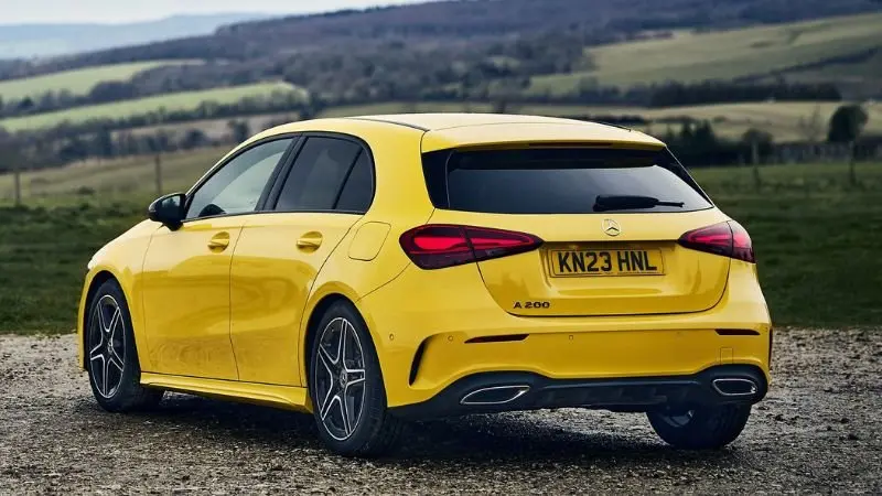 Hình xe Mercedes A200 mới nhất 11