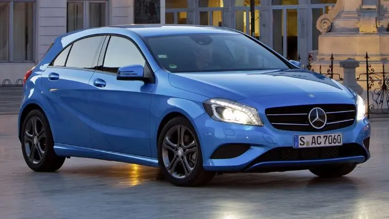 Hình xe Mercedes A200 mới nhất 15