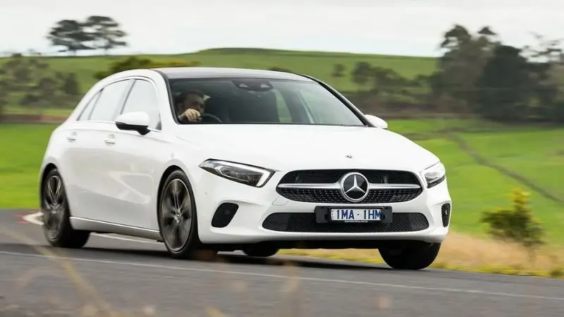 Hình ảnh xe Mercedes A200 chất lượng cao 17