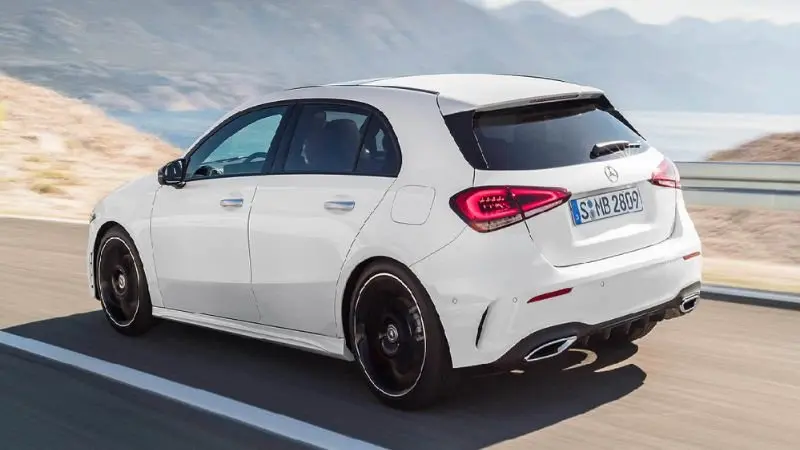 Hình ảnh xe Mercedes A200 chất lượng cao 19