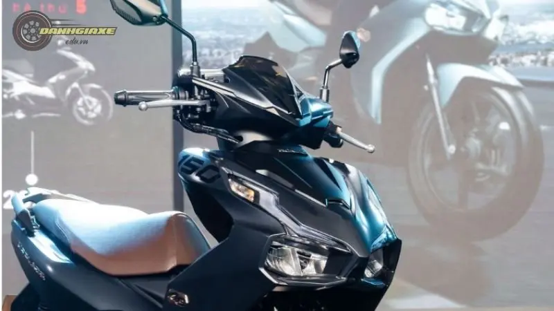 Honda Air Blade đầu xe