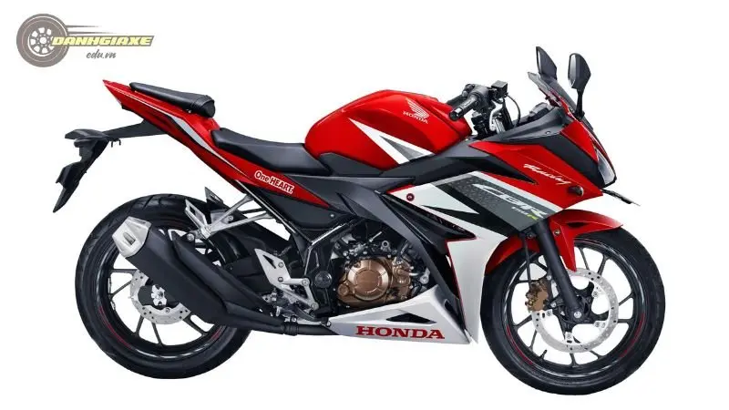 Honda CBR150R 7 Honda CBR150R 7