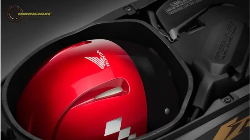Honda Wave RSX FI 110 cốp chứa
