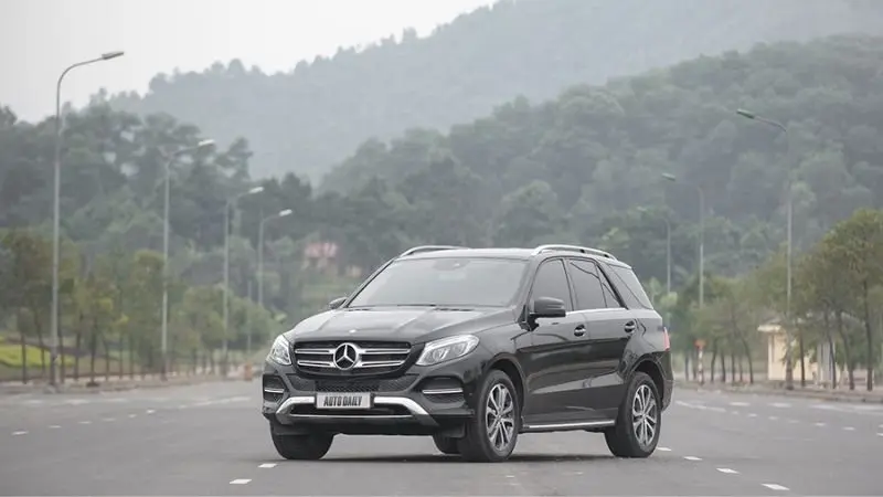Ảnh xe hơi Mercedes GLE 400 Exclusive 1