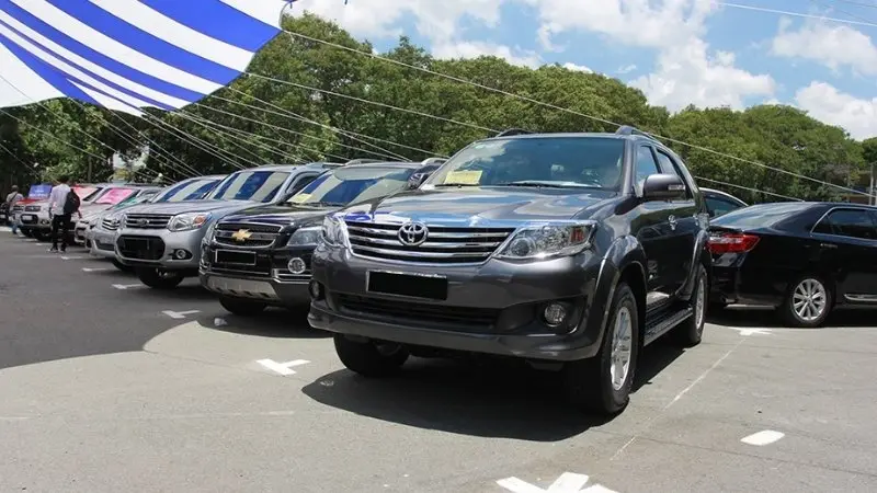 Phân tích chi phí và thuế khi mua xe mới và xe cũ