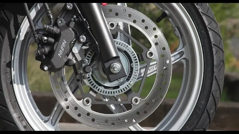 Cách kiểm tra và bảo dưỡng hệ thống ABS 