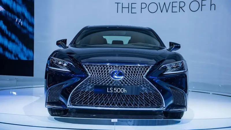 Chi tiết ngoại thất xe Lexus LS 500 - Ảnh 23