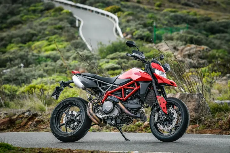 Ảnh xe Hypermotard 950 cực ngầu 25 Ảnh xe Hypermotard 950 cực ngầu 25
