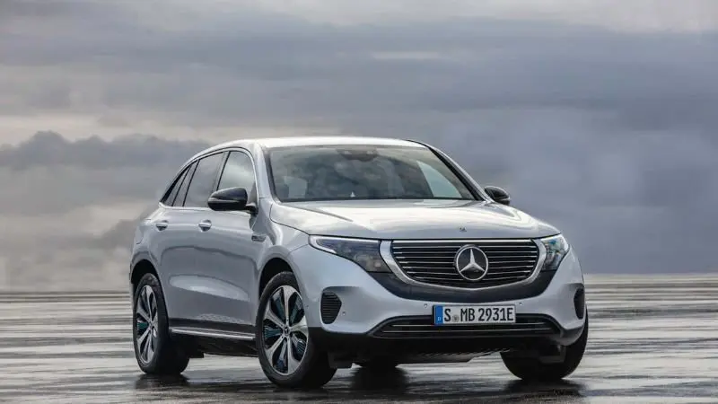 Ảnh ngoại thất Mercedes-Benz EQC 2