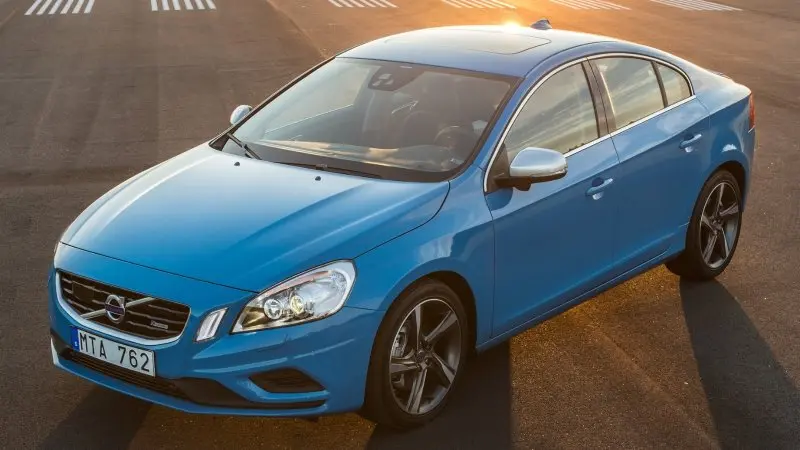 Volvo S60 – 1,690 Tỷ VNĐ Volvo S60 – 1,690 Tỷ VNĐ