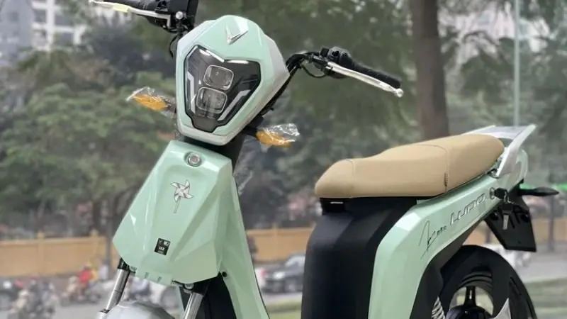 VinFast Ludo xanh rêu 7