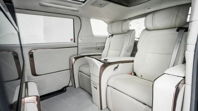 Nội thất sang trọng của xe Lexus LM300h - Ảnh 20