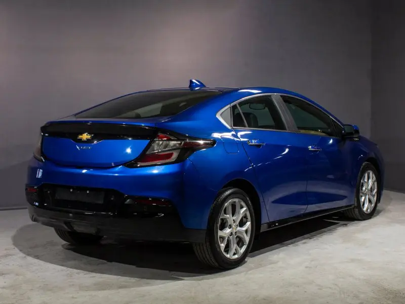 Chevrolet Volt từ mọi góc nhìn 6