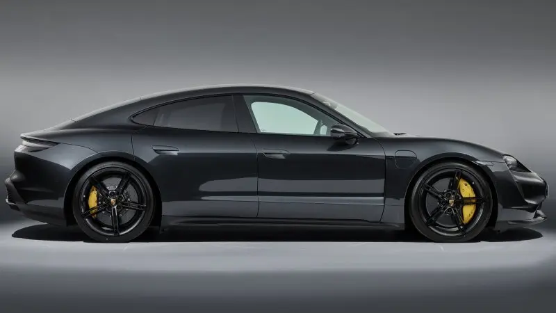 Ảnh đẹp xe Porsche Taycan 1