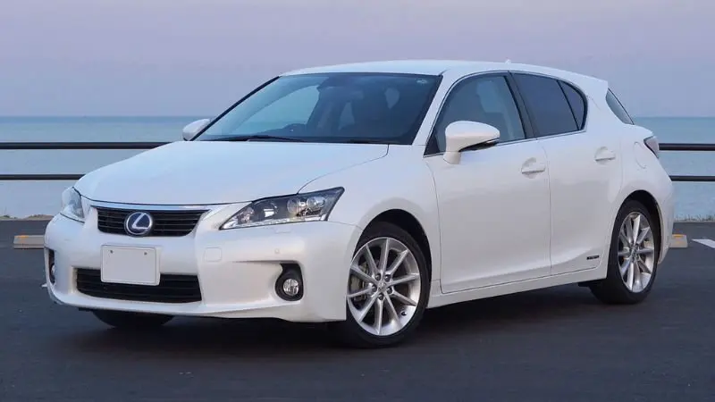 Ngoại thất Lexus CT 200 sang trọng và thể thao - Ảnh 12