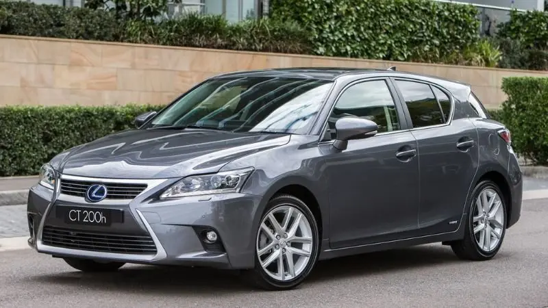 Ngoại thất Lexus CT 200 sang trọng và thể thao - Ảnh 4