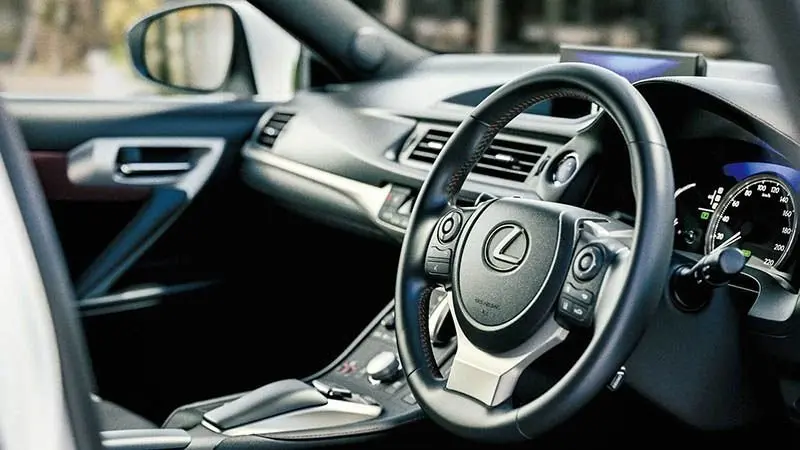 Nội thất Lexus CT 200 tiện nghi và thoải mái - Ảnh 3