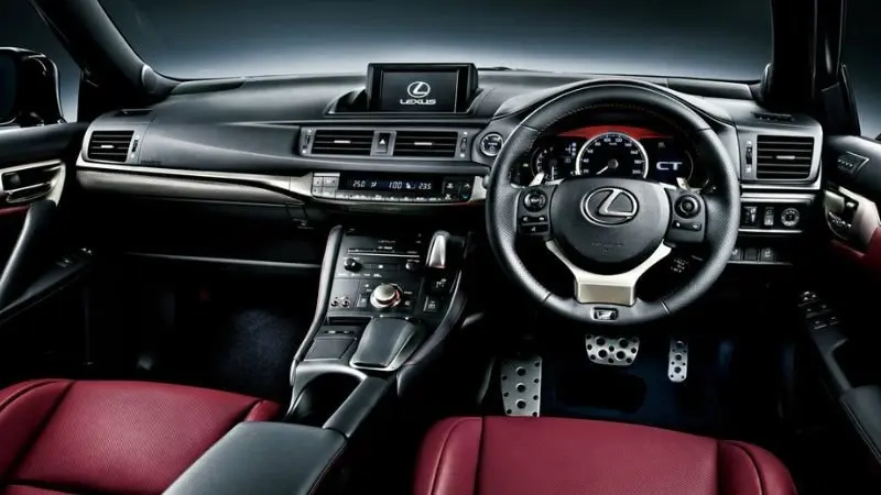 Nội thất Lexus CT 200 tiện nghi và thoải mái - Ảnh 10