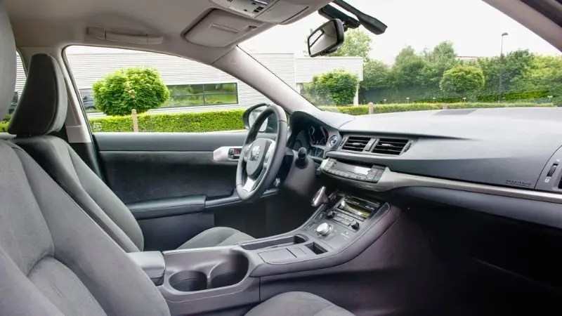 Nội thất Lexus CT 200 tiện nghi và thoải mái - Ảnh 15