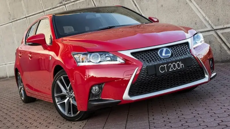 Ngoại thất Lexus CT 200 sang trọng và thể thao - Ảnh 8