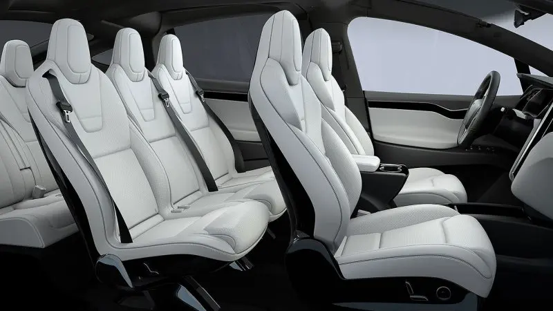 Lợi thế khi mua xe ô tô 7 chỗ Lợi thế khi mua xe ô tô 7 chỗ