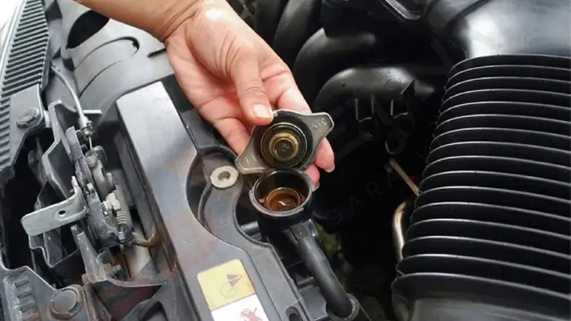 Lý do nên vệ sinh két nước xe tải Lý do nên vệ sinh két nước xe tải