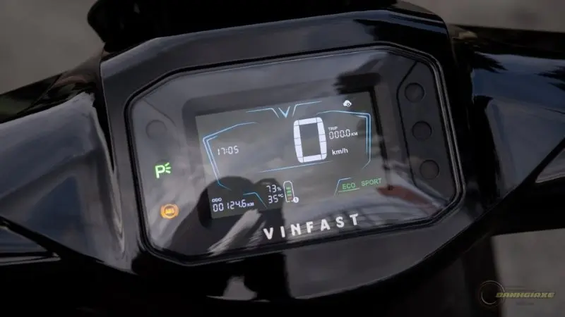 Đánh giá VinFast Theon S 3