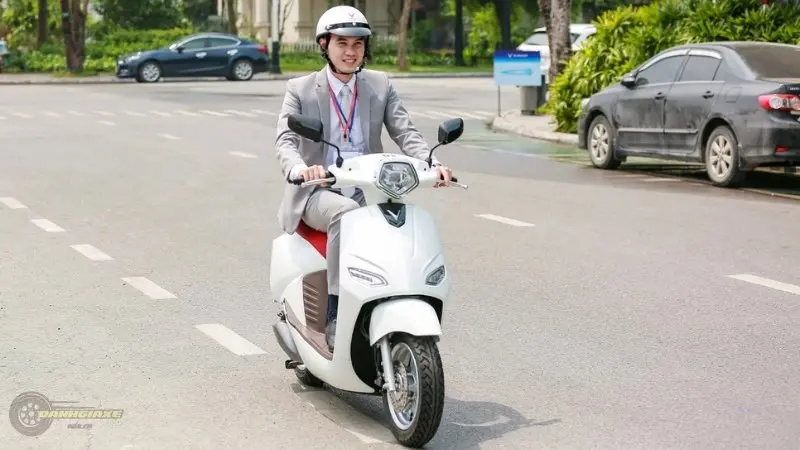 Giá xe VinFast Vento Giá xe VinFast Vento