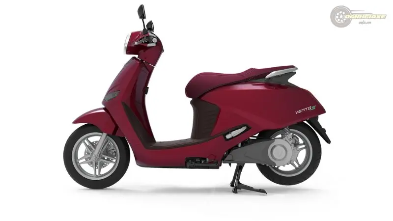 VinFast Vento màu đỏ