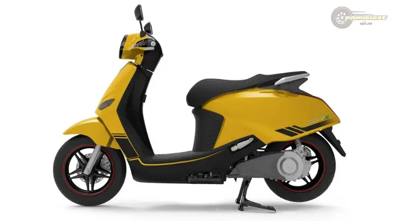 VinFast Vento màu vàng