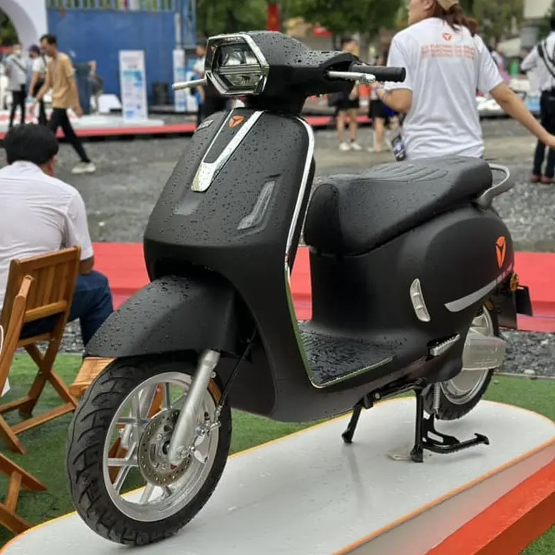 Yadea Oris màu đen