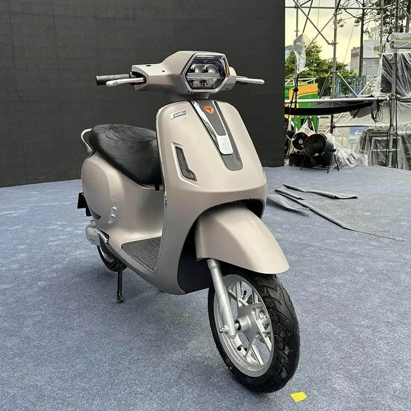 Yadea Oris màu xám hồng