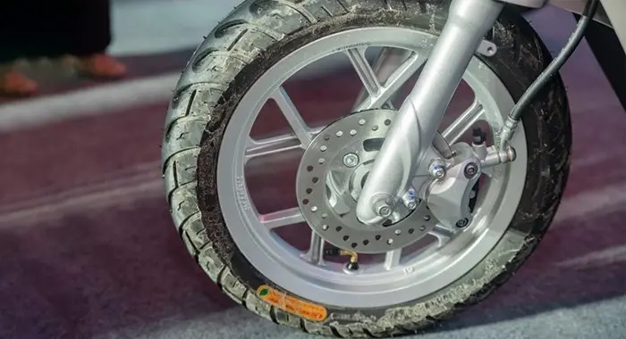 Đánh giá xe máy điện YADEA Oris 1