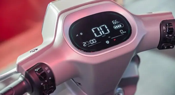 Đánh giá xe máy điện YADEA Oris 2