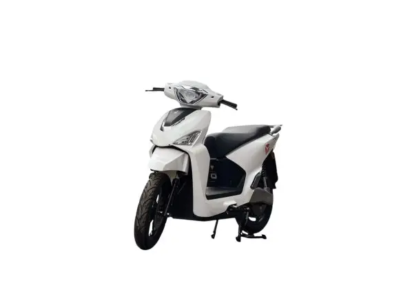 Yadea V002 màu trắng