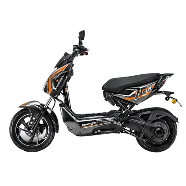 Yadea Xmen Neo màu cam đen