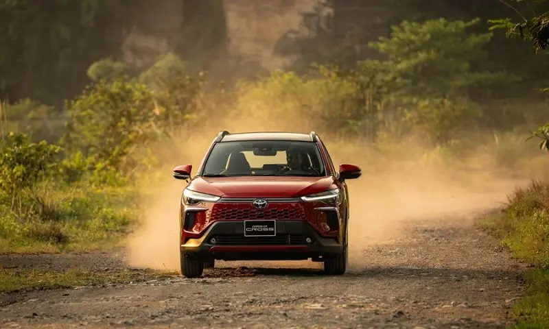 Ảnh xe Toyota Corolla Cross 1.8G chi tiết nhất 21